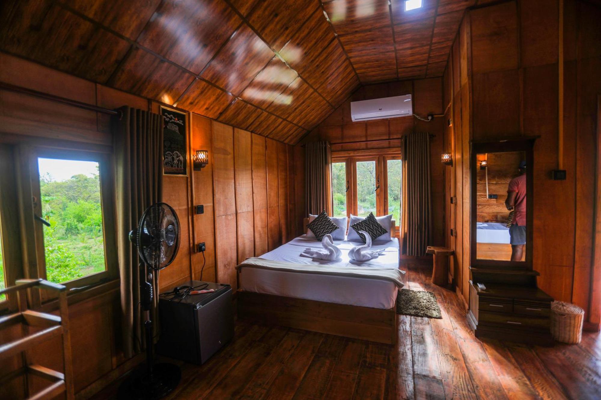 Lion Wood Treehouse Villa Talkote Exteriör bild