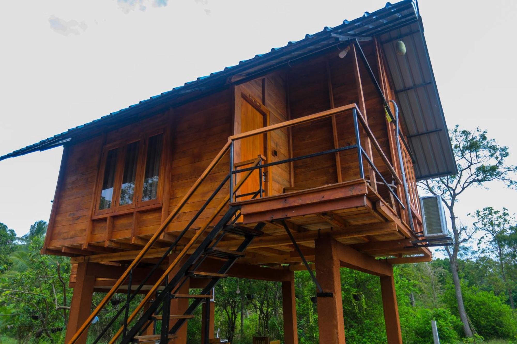 Lion Wood Treehouse Villa Talkote Exteriör bild