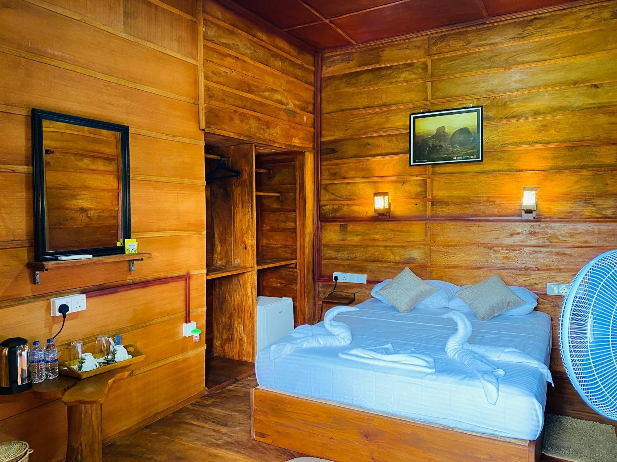 Lion Wood Treehouse Villa Talkote Exteriör bild
