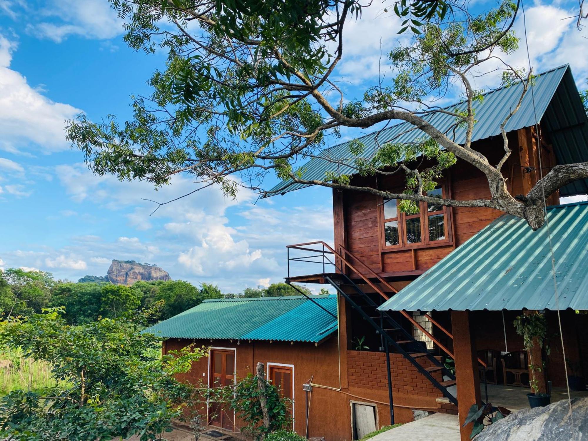 Lion Wood Treehouse Villa Talkote Exteriör bild